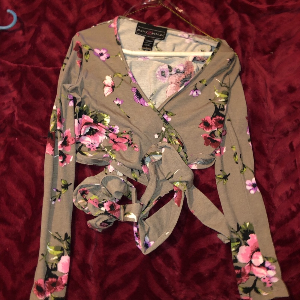 Floral crop top wrap around shirt